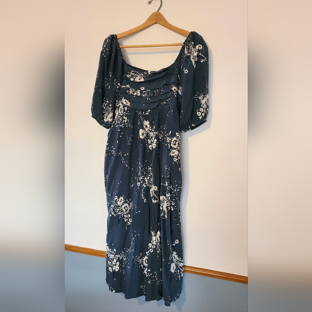 Maurices Navy and White Floral Midi Dress